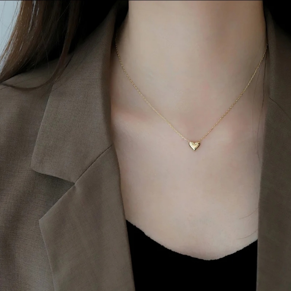 Gold Heart Pendant Necklace